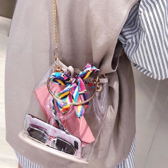 Sale❗️Last 1❗️Chain w/inner drawstring pouch - Picture 4 of 6